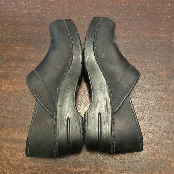 Dansko Black Clogs - size 38 - Picture 2 of 4